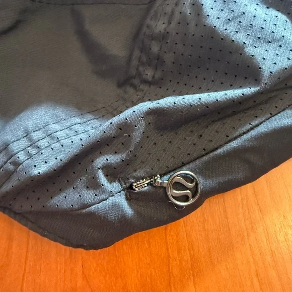 LULULEMON Women’s Go the distance running hat Black NWT - Picture 3 of 5